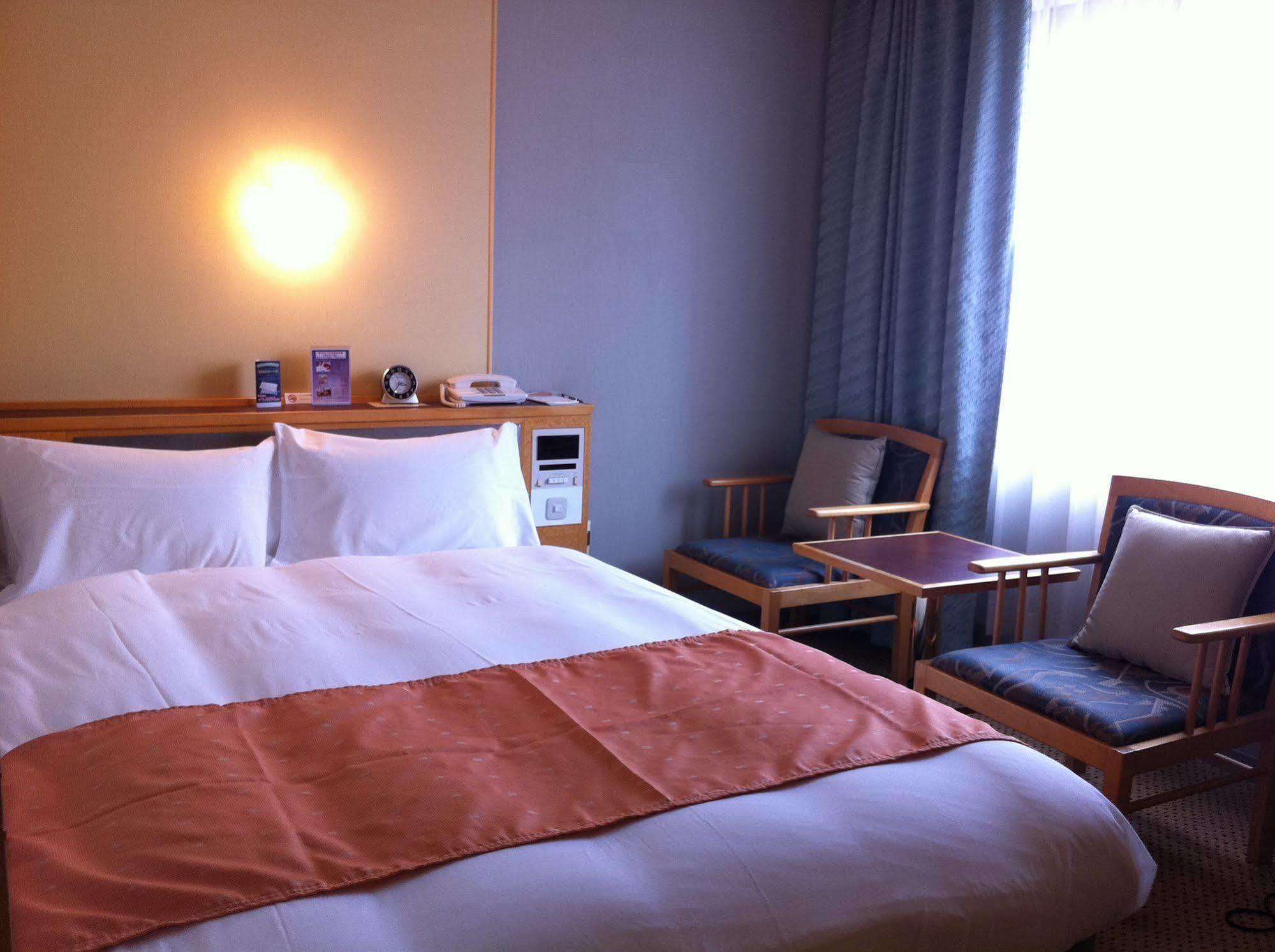 Chisun Grand Takamatsu Hotel Exterior foto
